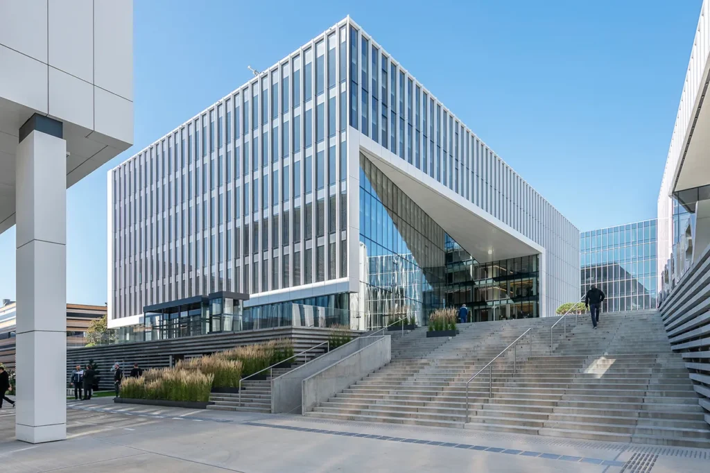 Danske bank office in Lithuania 5 Meadow